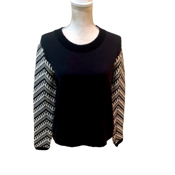 Nwot solana knits black & ecru sample Crew sweater Nordic print sleeves small - Picture 1 of 11